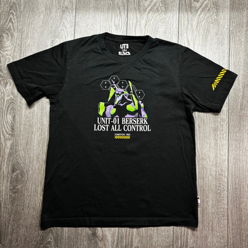 Uniqlo UT Evangelion Unit-01 Berserk Graphic T-Shirt Mens Medium Black Anime EVA
